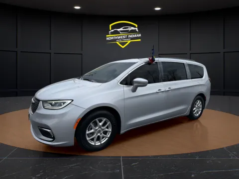 Silver 2022 CHRYSLER PACIFICA TOURING L for sale in Schererville, IN