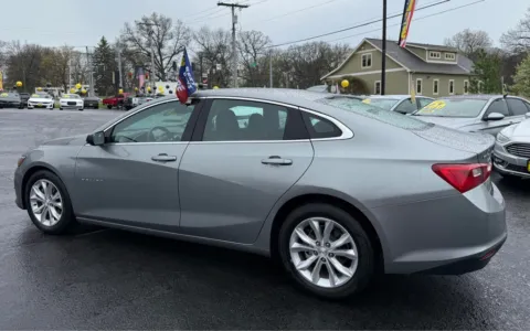 More photos of 2023 CHEVROLET MALIBU LT at NWI Auto Finance Schererville, IN