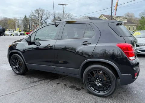 More photos of 2021 CHEVROLET TRAX LT at NWI Auto Finance Schererville, IN