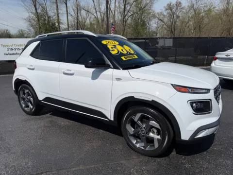White 2022 HYUNDAI VENUE LIMITED for sale in Schererville, IN