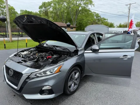 Photos of 2022 NISSAN ALTIMA 2.5 SL for sale in Schererville, IN at NWI Auto Finance Schererville