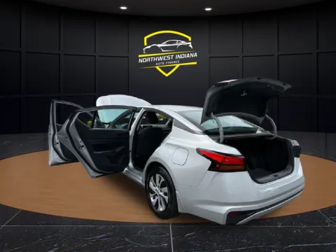 More photos of 2023 NISSAN ALTIMA 2.5 S at NWI Auto Finance Schererville, IN