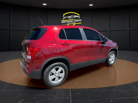 More photos of 2022 CHEVROLET TRAX LS at NWI Auto Finance Schererville, IN
