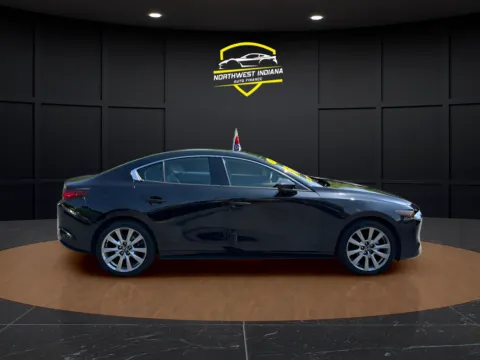 More photos of 2022 MAZDA MAZDA3 SEDAN PREMIUM at NWI Auto Finance Schererville, IN