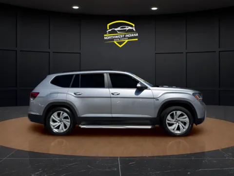 More photos of 2021 VOLKSWAGEN ATLAS V6 SE at NWI Auto Finance Schererville, IN