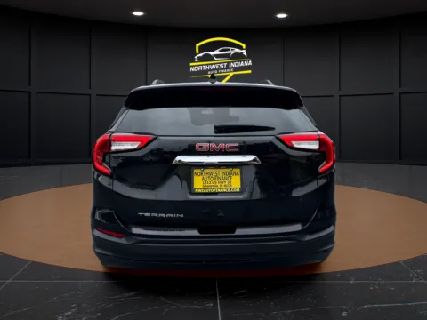 More photos of 2022 GMC TERRAIN SLE at NWI Auto Finance Schererville, IN