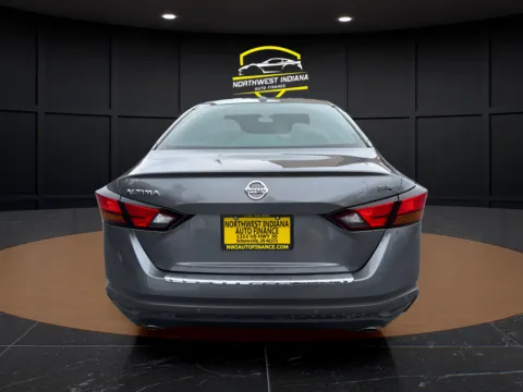 More photos of 2021 NISSAN ALTIMA 2.5 SR at NWI Auto Finance Schererville, IN
