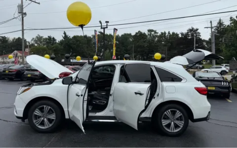 Another view of 2020 ACURA MDX SH-AWD for sale in Schererville, IN at NWI Auto Finance Schererville