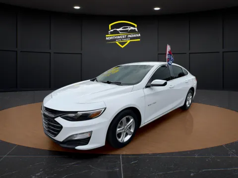 White 2024 CHEVROLET MALIBU LT for sale in Schererville, IN