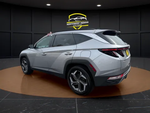 More photos of 2023 HYUNDAI TUCSON HYBRID SEL CONVENIENCE at NWI Auto Finance Schererville, IN