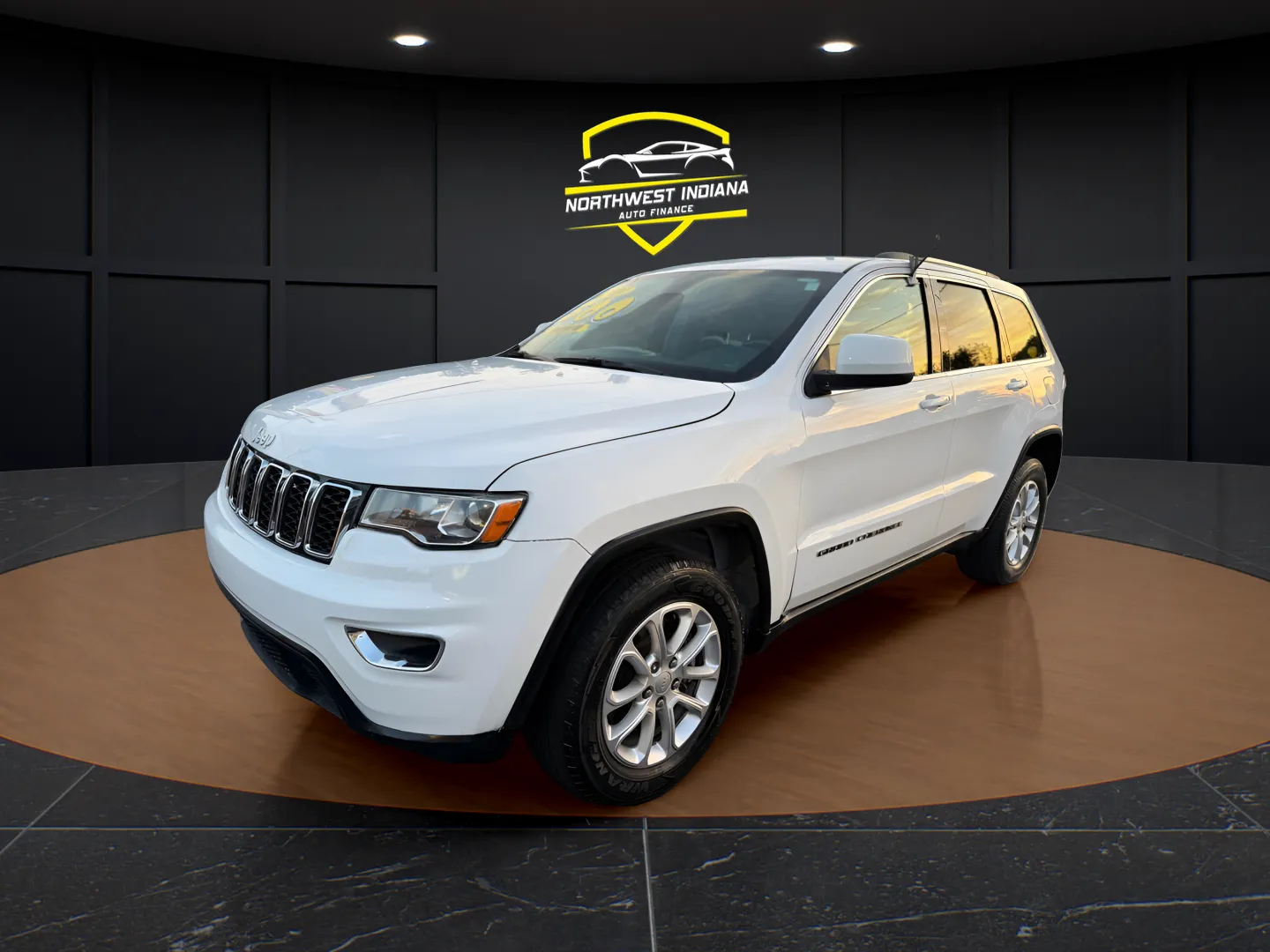 White 2021 JEEP GRAND CHEROKEE LAREDO E for sale in Schererville, IN