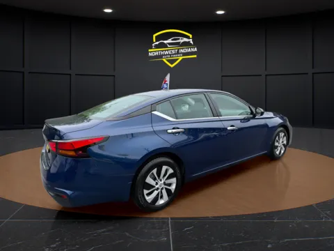 More photos of 2023 NISSAN ALTIMA 2.5 S at NWI Auto Finance Schererville, IN