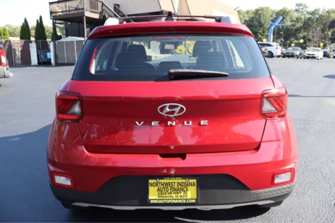 More photos of 2021 HYUNDAI VENUE SEL at NWI Auto Finance Schererville, IN