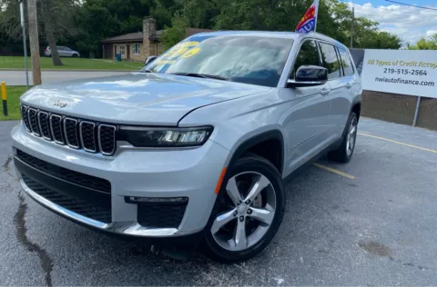 Another view of 2021 JEEP GRAND CHEROKEE L LIMITED for sale in Schererville, IN at NWI Auto Finance Schererville