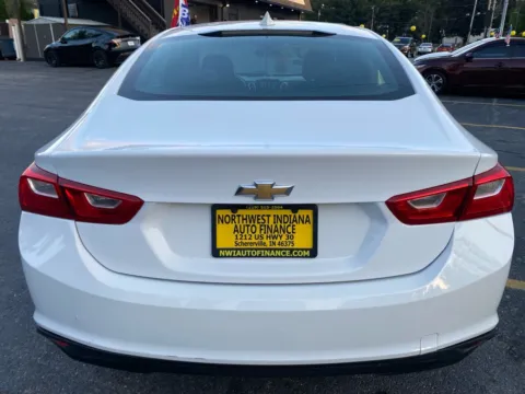 More photos of 2017 CHEVROLET MALIBU LT at NWI Auto Finance Schererville, IN