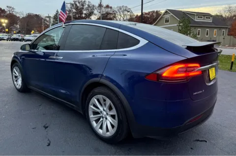 More photos of 2019 TESLA MODEL X at NWI Auto Finance Schererville, IN