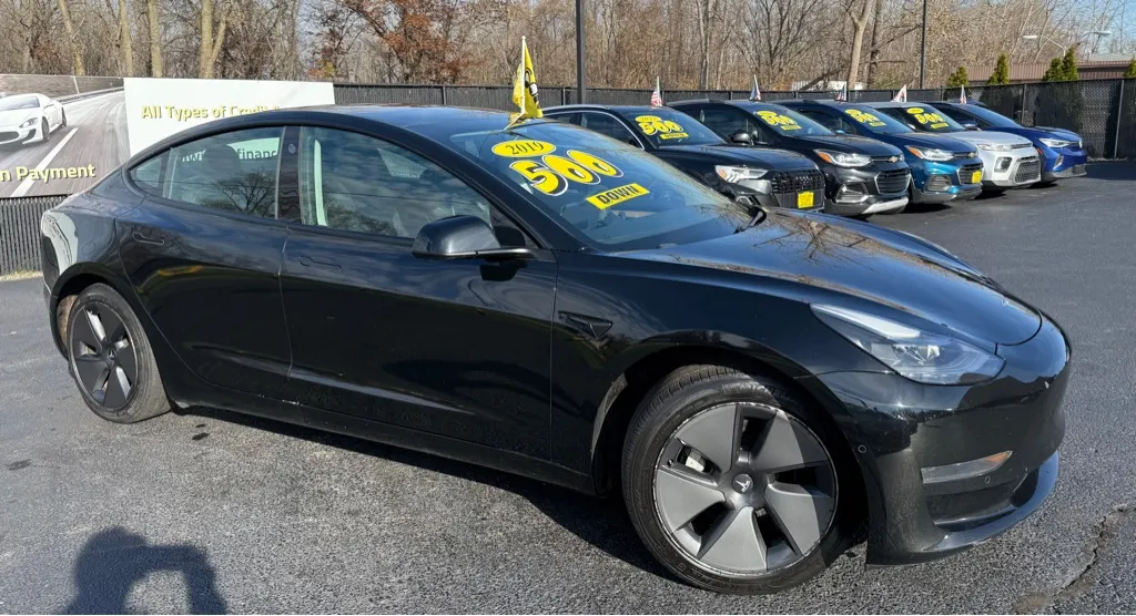 Black 2021 TESLA MODEL 3 Standard Range Plus for sale in Schererville, IN