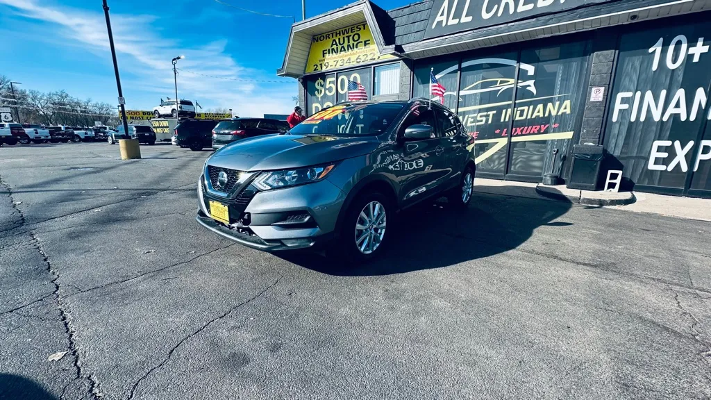 2022 Nissan Rogue Sport SV