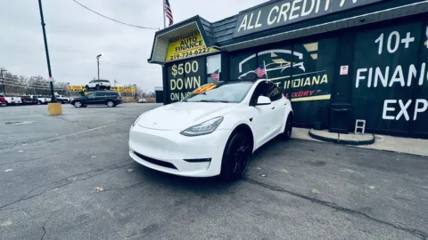 White 2021 TESLA MODEL Y LONG RANGE for sale in Valparaiso, IN
