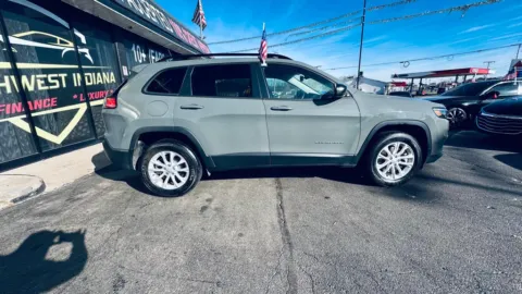 More photos of 2022 JEEP CHEROKEE LATITUDE LUX at NWI AUTO FINANCE Valparaiso, IN