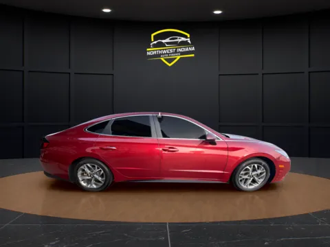 More photos of 2023 HYUNDAI ELANTRA SEL at NWI AUTO FINANCE Valparaiso, IN