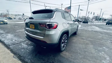 More photos of 2022 JEEP COMPASS LIMITED at NWI AUTO FINANCE Valparaiso, IN