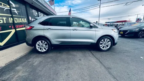 More photos of 2020 FORD EDGE TITANIUM at NWI AUTO FINANCE Valparaiso, IN