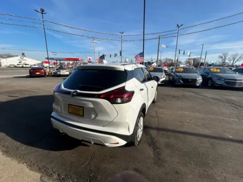 More photos of 2022 NISSAN KICKS at NWI AUTO FINANCE Valparaiso, IN