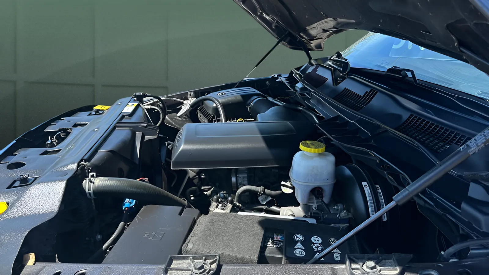 2023 RAM Ram 1500 Classic SLT - Photo 9
