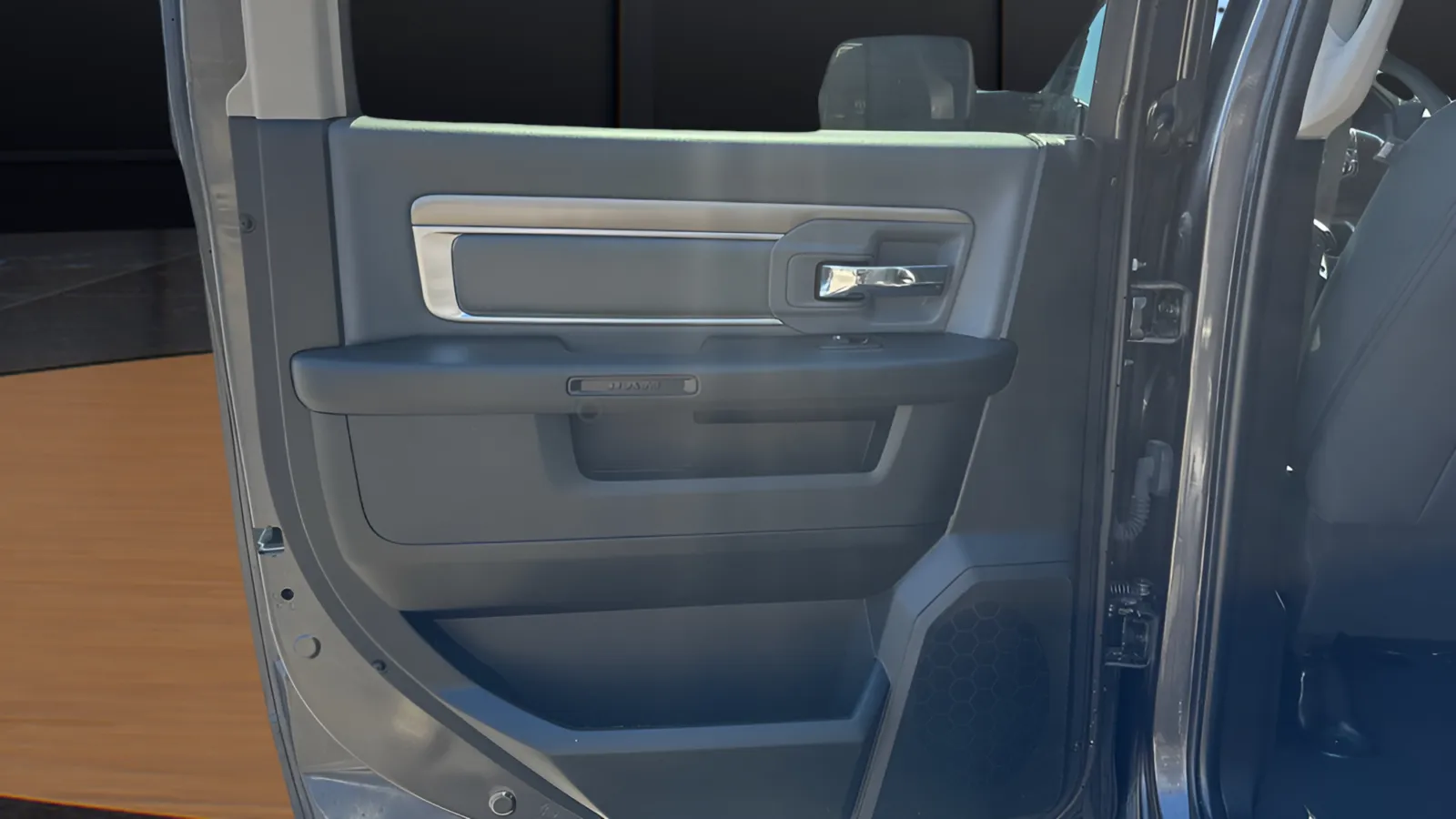 2023 RAM Ram 1500 Classic SLT - Photo 28
