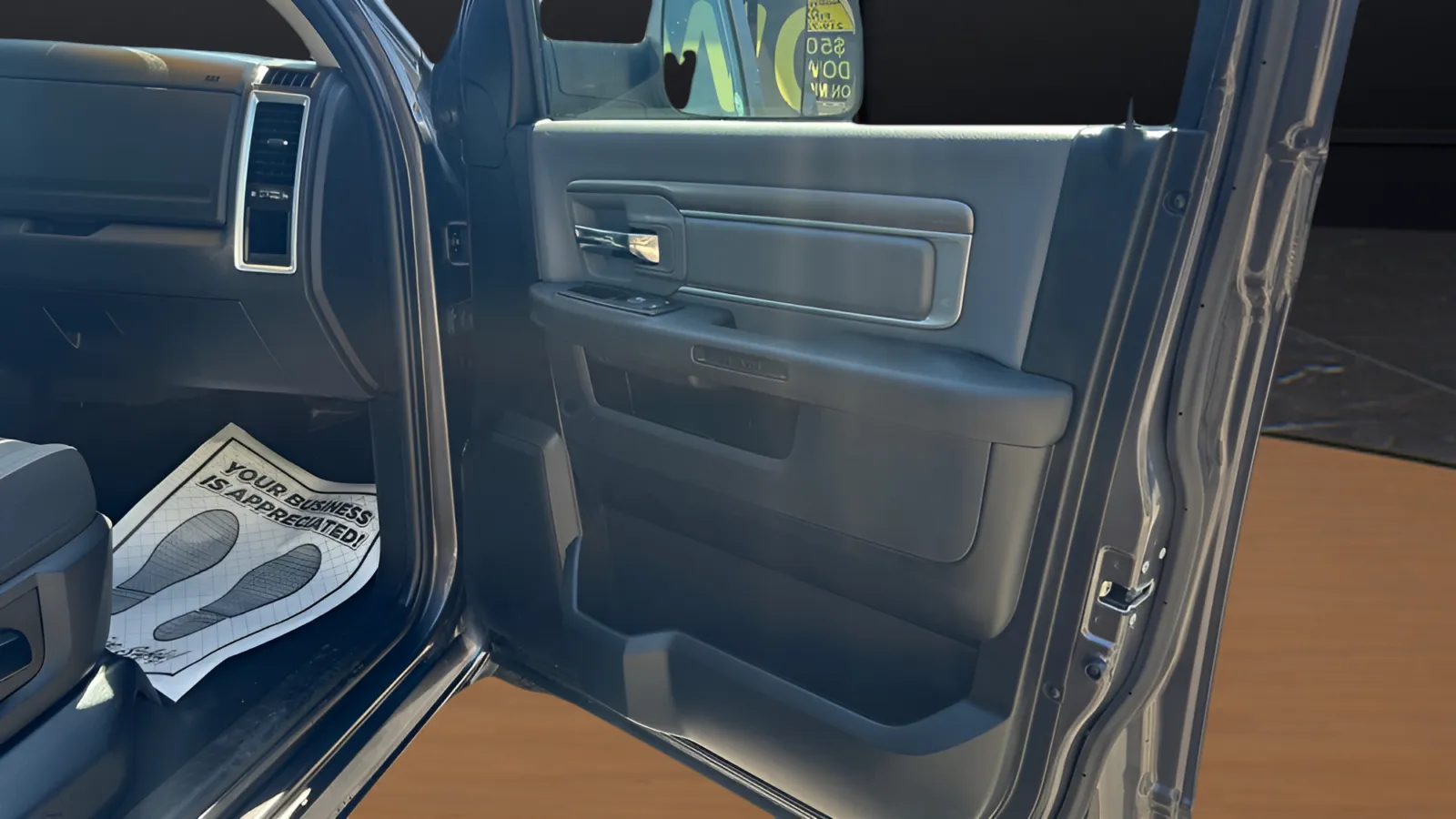 2023 RAM Ram 1500 Classic SLT - Photo 12