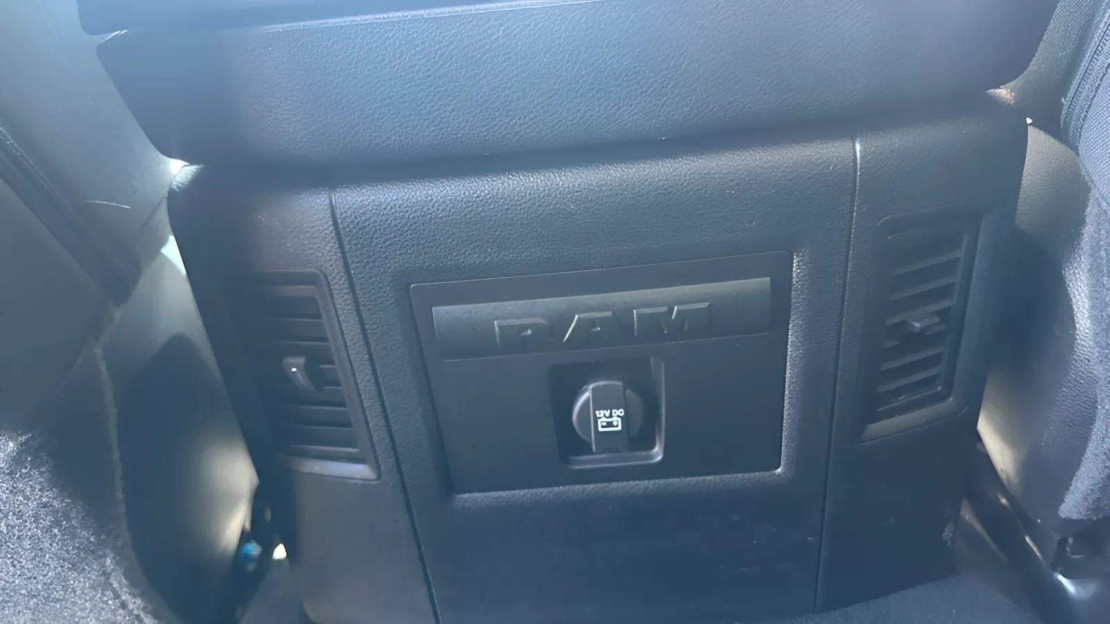 2023 RAM Ram 1500 Classic SLT - Photo 30