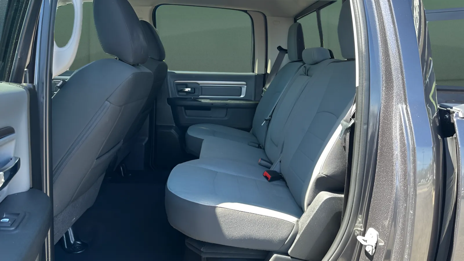 2023 RAM Ram 1500 Classic SLT - Photo 29