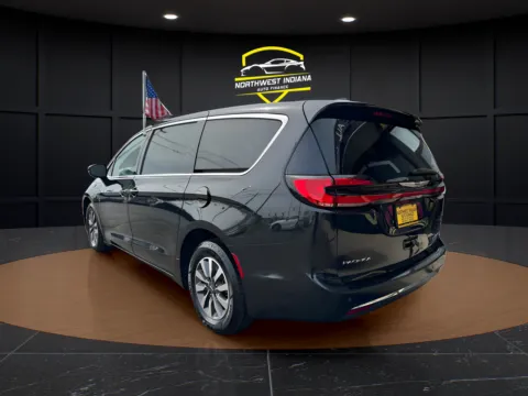 Another view of 2022 CHRYSLER PACIFICA HYBRID TOURING L for sale in Valparaiso, IN at NWI AUTO FINANCE Valparaiso