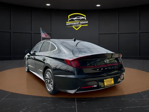 Another view of 2023 HYUNDAI SONATA LIMITED HYBRID for sale in Valparaiso, IN at NWI AUTO FINANCE Valparaiso