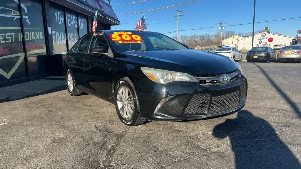 2016 TOYOTA CAMRY LE for sale in Valparaiso, IN