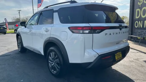 More photos of 2022 NISSAN PATHFINDER SV at NWI AUTO FINANCE Valparaiso, IN