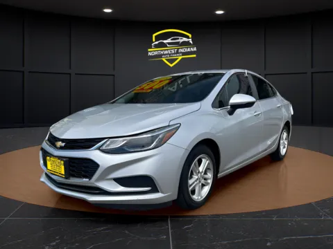 Silver 2018 CHEVROLET CRUZE LT for sale in Valparaiso, IN