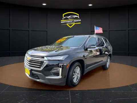Black 2023 CHEVROLET TRAVERSE LT for sale in Valparaiso, IN