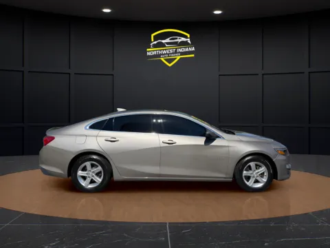 More photos of 2022 CHEVROLET MALIBU LT at NWI AUTO FINANCE Valparaiso, IN