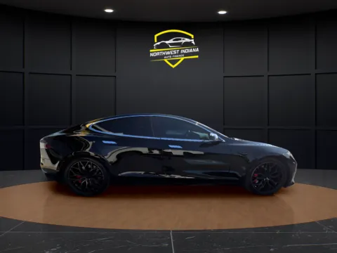 More photos of 2021 TESLA MODEL S Performance at NWI AUTO FINANCE Valparaiso, IN