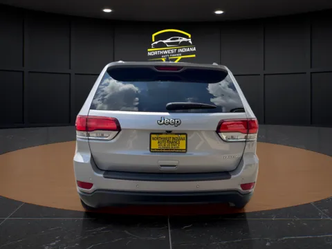 More photos of 2020 JEEP GRAND CHEROKEE LAREDO at NWI AUTO FINANCE Valparaiso, IN