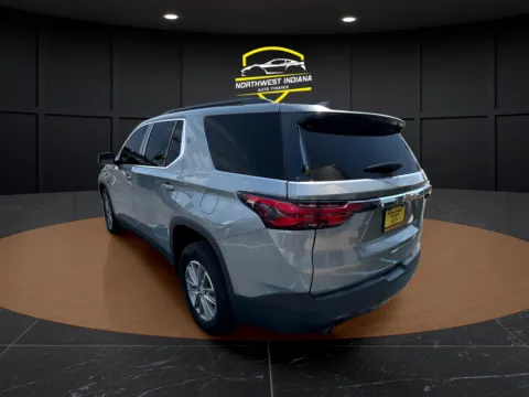 More photos of 2023 CHEVROLET TRAVERSE LT CLOTH at NWI AUTO FINANCE Valparaiso, IN