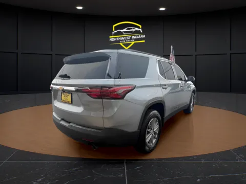 More photos of 2023 CHEVROLET TRAVERSE LT CLOTH at NWI AUTO FINANCE Valparaiso, IN