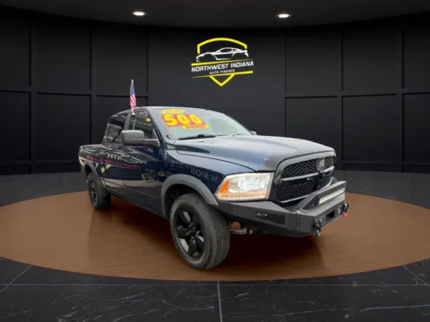 More photos of 2020 RAM 1500 CLASSIC WARLOCK at NWI AUTO FINANCE Valparaiso, IN