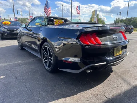 More photos of 2020 FORD MUSTANG ECOBOOST at NWI AUTO FINANCE Valparaiso, IN
