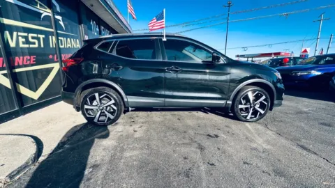 More photos of 2022 NISSAN ROGUE SPORT SL at NWI AUTO FINANCE Valparaiso, IN