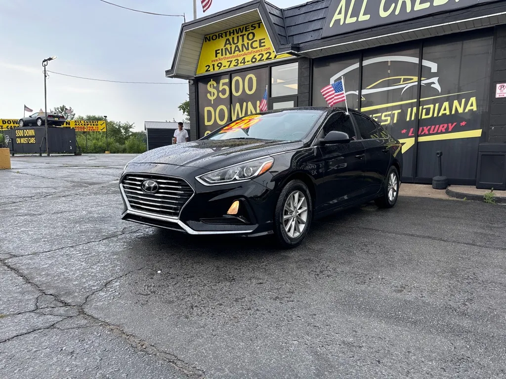 Black 2018 HYUNDAI SONATA SE for sale in Valparaiso, IN