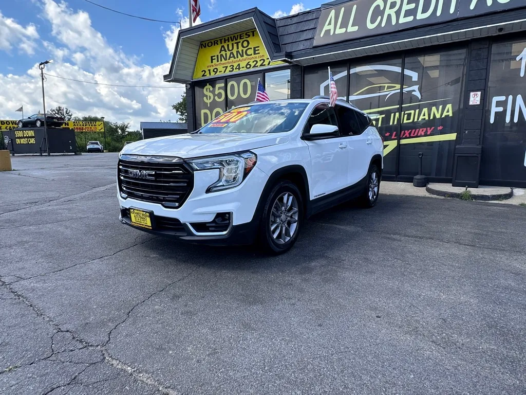 White 2022 GMC TERRAIN SLT for sale in Valparaiso, IN