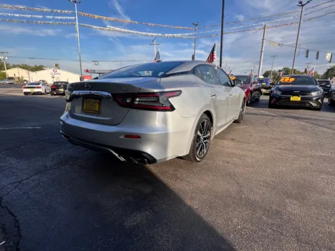 More photos of 2022 NISSAN MAXIMA SV at NWI AUTO FINANCE Valparaiso, IN